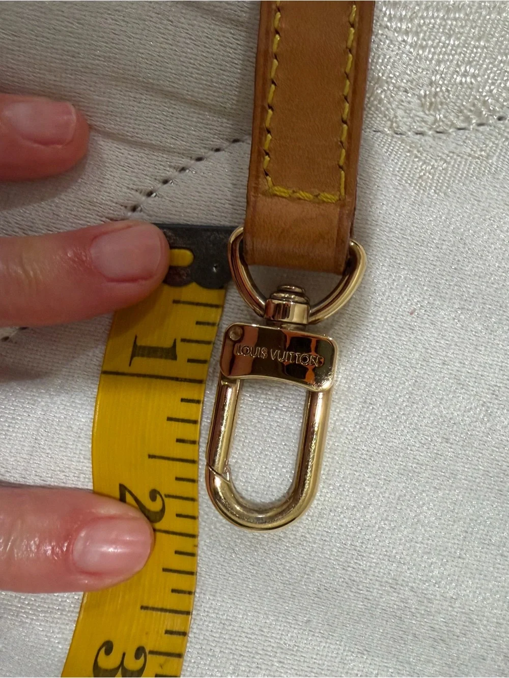 Louis Vuitton Leather Crossbody Strap in Tan with Gold Hardware - Picture 8 of 9